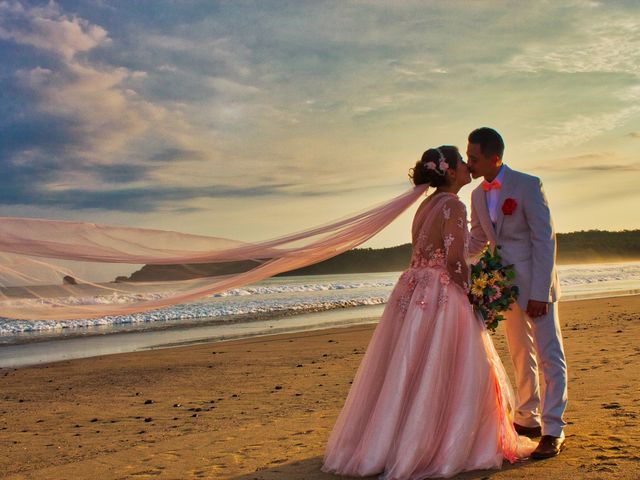 La boda de Juan Carlos y Cynthia en Manzanillo, Colima 15