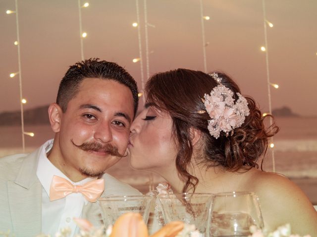 La boda de Juan Carlos y Cynthia en Manzanillo, Colima 20