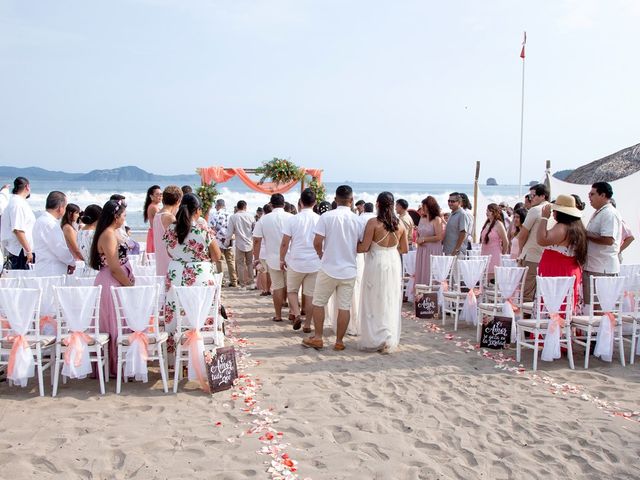 La boda de Juan Carlos y Cynthia en Manzanillo, Colima 27
