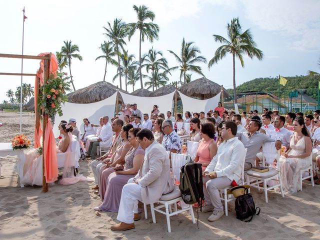 La boda de Juan Carlos y Cynthia en Manzanillo, Colima 28