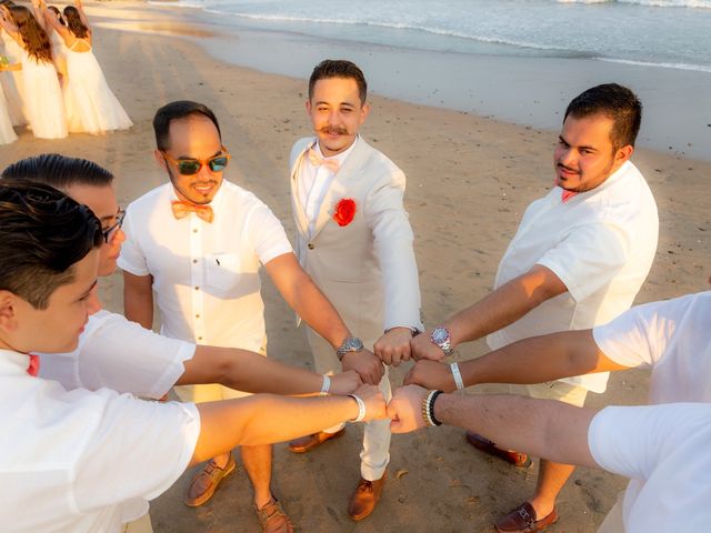 La boda de Juan Carlos y Cynthia en Manzanillo, Colima 40