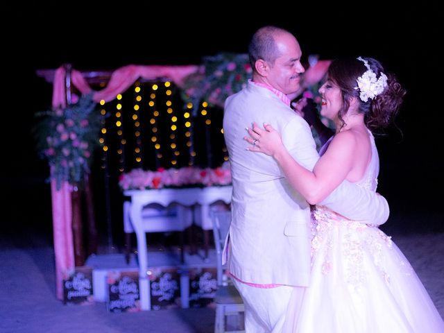 La boda de Juan Carlos y Cynthia en Manzanillo, Colima 59