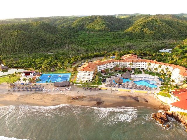 La boda de Juan Carlos y Cynthia en Manzanillo, Colima 74