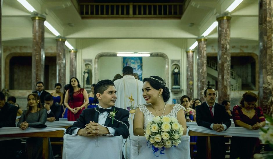 La boda de Sergio y Cyntia en Colima, Colima