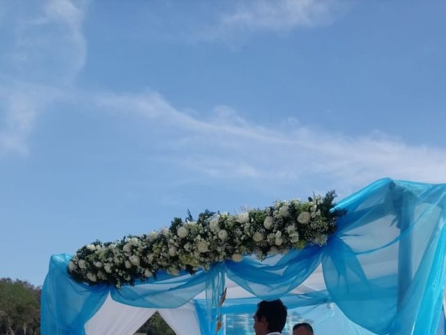La boda de Víctor  y Alejandra  en Ixtapa Zihuatanejo, Guerrero 7