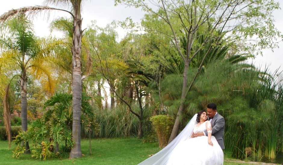 La boda de Vicente y Karina en Morelia, Michoacán