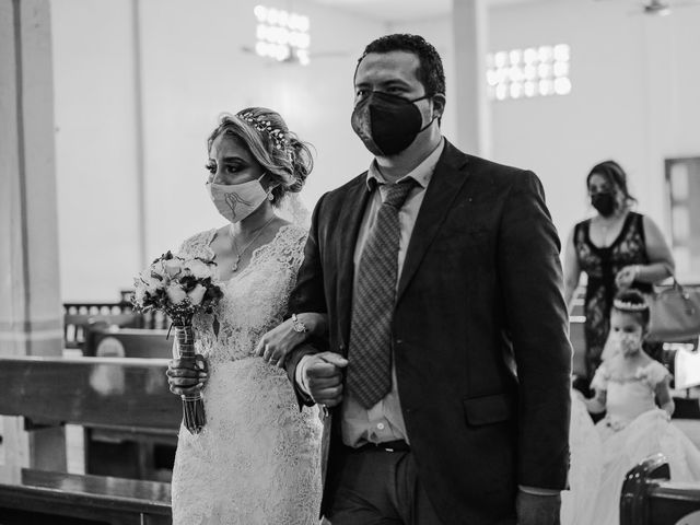 La boda de Ernesto y Laura en Coatzacoalcos, Veracruz 43