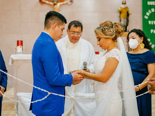 La boda de Ernesto y Laura en Coatzacoalcos, Veracruz 51