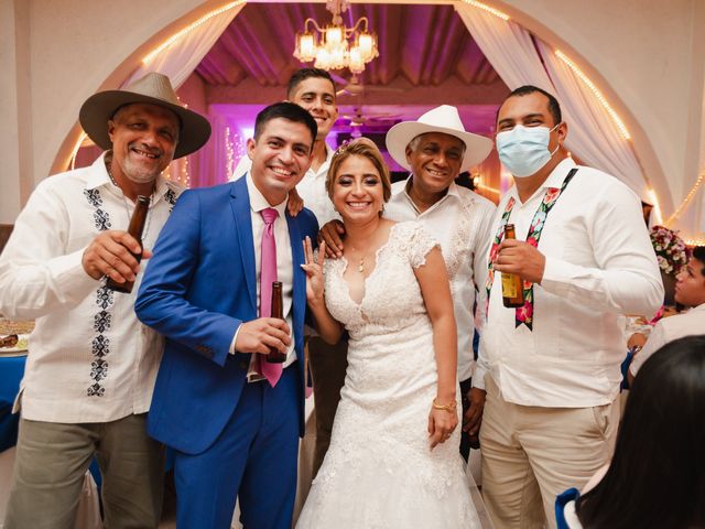La boda de Ernesto y Laura en Coatzacoalcos, Veracruz 73
