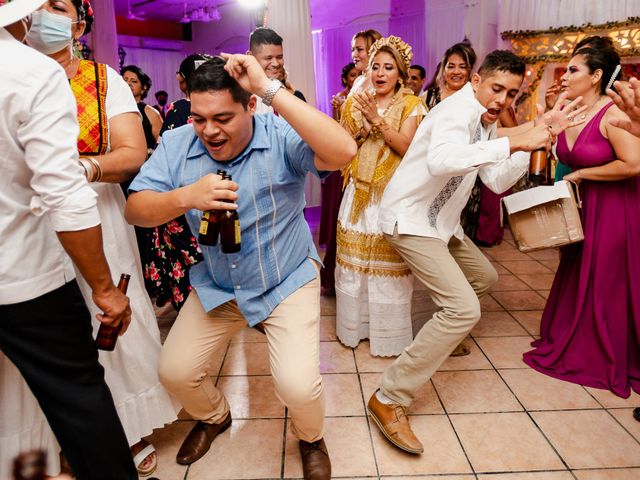 La boda de Ernesto y Laura en Coatzacoalcos, Veracruz 103