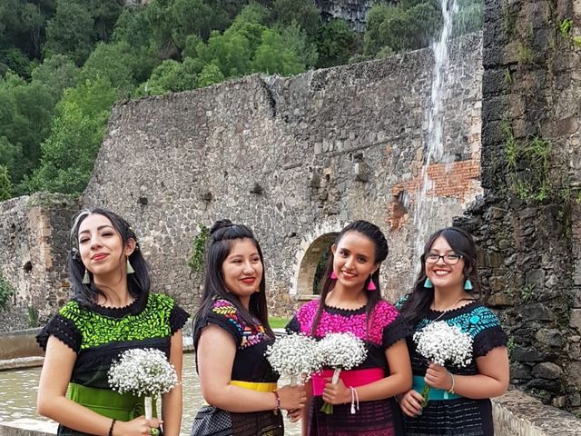 La boda de Víctor  y Claudia  en Huasca de Ocampo, Hidalgo 7