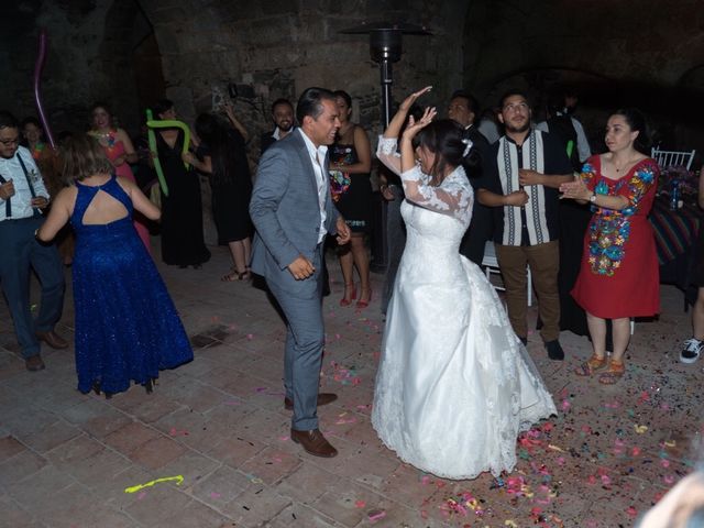 La boda de Víctor  y Claudia  en Huasca de Ocampo, Hidalgo 12