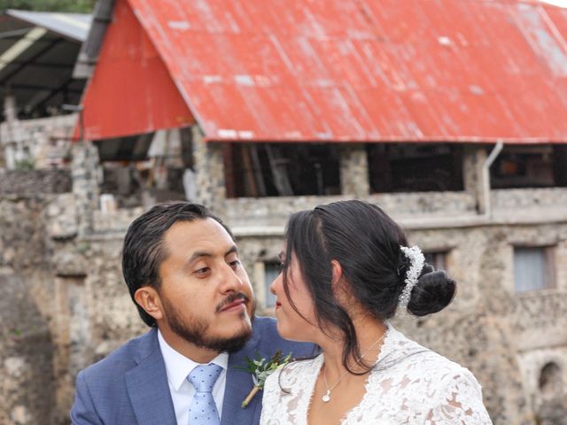 La boda de Víctor  y Claudia  en Huasca de Ocampo, Hidalgo 30