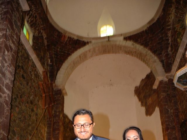 La boda de Víctor  y Claudia  en Huasca de Ocampo, Hidalgo 42