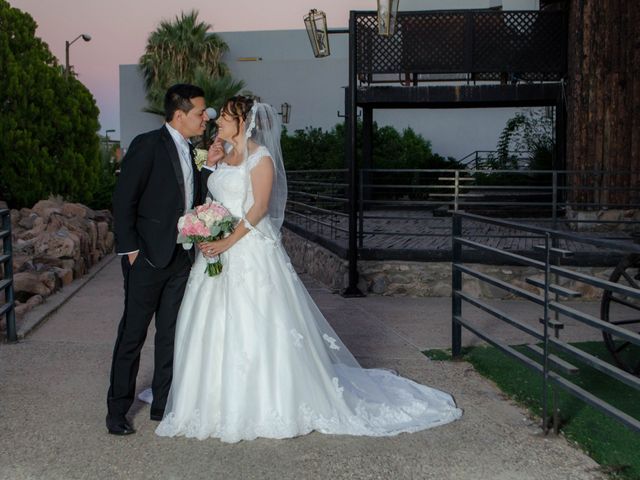La boda de Rafael y Karla en Hermosillo, Sonora 12