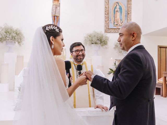 La boda de Carlos y Daniela en Guadalajara, Jalisco 19