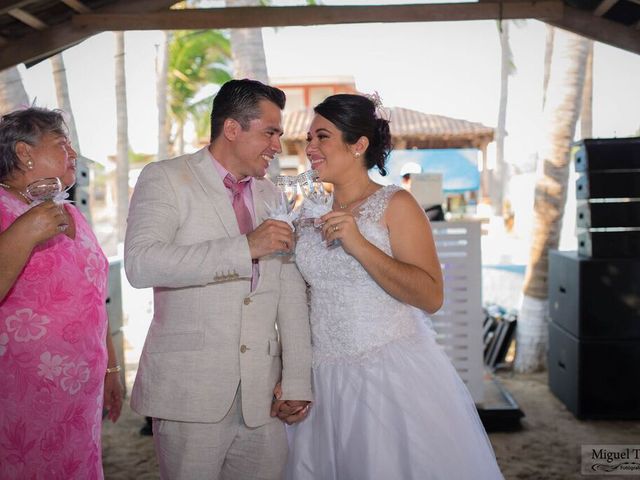 La boda de Marcelino y Iris en Ixtapa Zihuatanejo, Guerrero 4