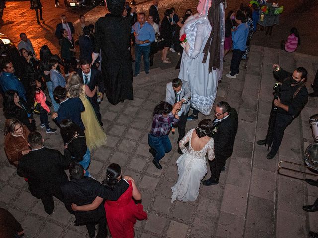 La boda de León Felipe y Denice en Zacatecas, Zacatecas 3