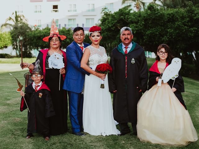 La boda de Carlos y Edith en Puerto Vallarta, Jalisco 36