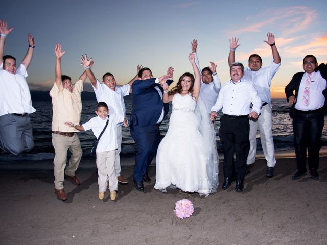 La boda de David y Aglaé en Puerto Vallarta, Jalisco 36