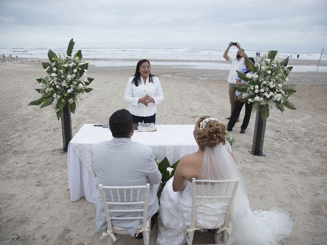 La boda de Miguel  y Adriana  en Ciudad Madero, Tamaulipas 7