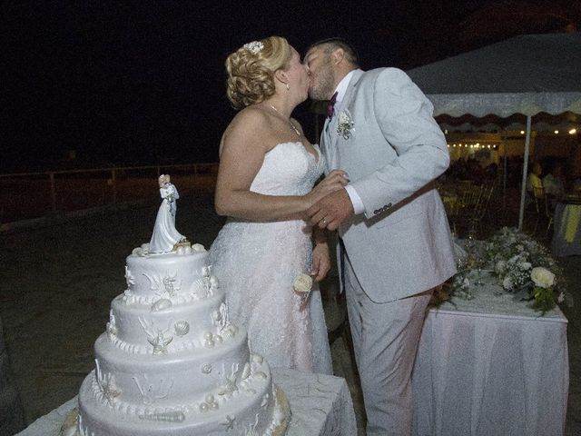 La boda de Miguel  y Adriana  en Ciudad Madero, Tamaulipas 21