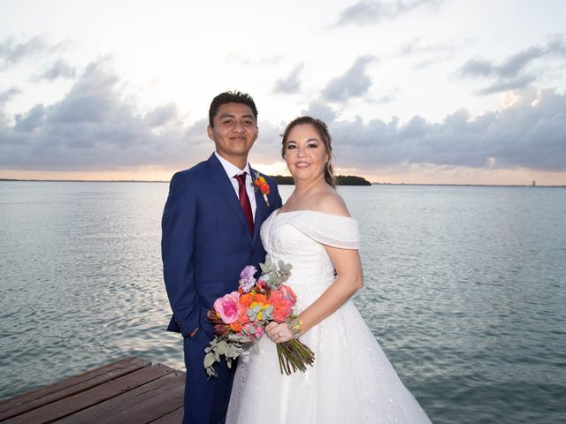 La boda de Javier y Martha en Cancún, Quintana Roo 9