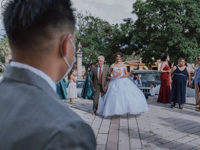 La boda de Víctor y Marisol en Lagos de Moreno, Jalisco 4