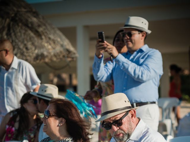 La boda de Alfredo y Estrella en Progreso, Yucatán 5