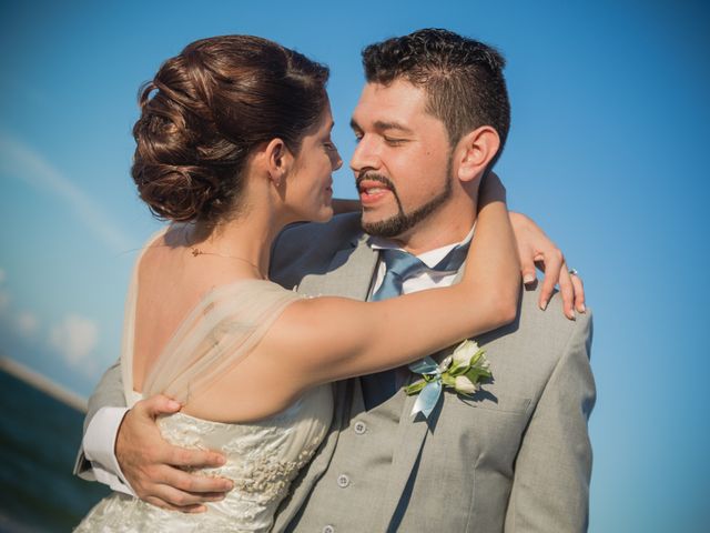 La boda de Alfredo y Estrella en Progreso, Yucatán 27