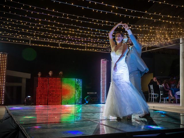 La boda de Alfredo y Estrella en Progreso, Yucatán 36