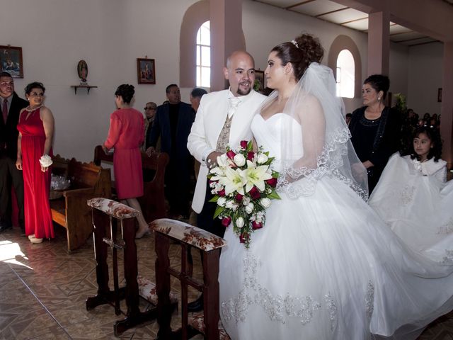 La boda de Mundo y Eva  en Nuevo Ideal, Durango 7
