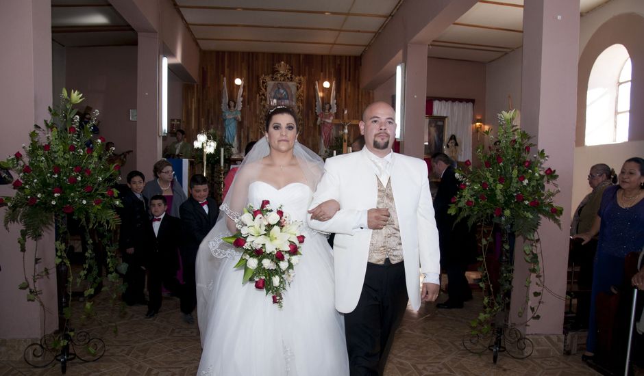 La boda de Mundo y Eva  en Nuevo Ideal, Durango