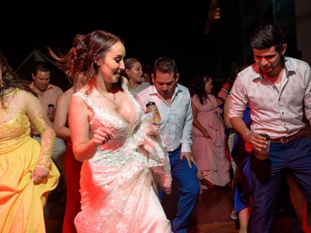 La boda de Osvaldo y Itzel en Puerto Vallarta, Jalisco 27