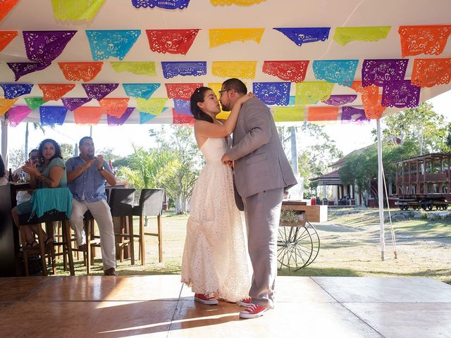 La boda de Alvaro y Daniela en Telchac Pueblo, Yucatán 16