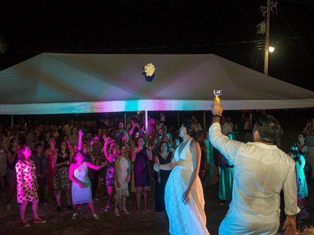 La boda de Alvaro y Daniela en Telchac Pueblo, Yucatán 21