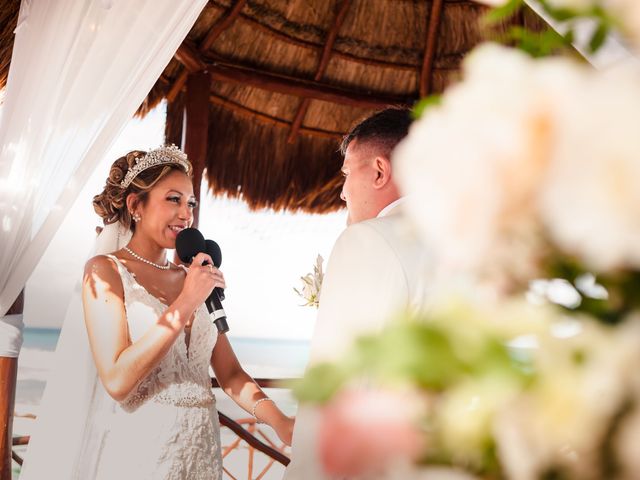 La boda de Michael y Darlene en Cancún, Quintana Roo 15