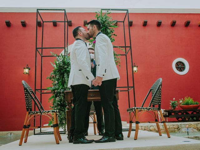 La boda de Alejandro y Genaro en Conkal, Yucatán 33