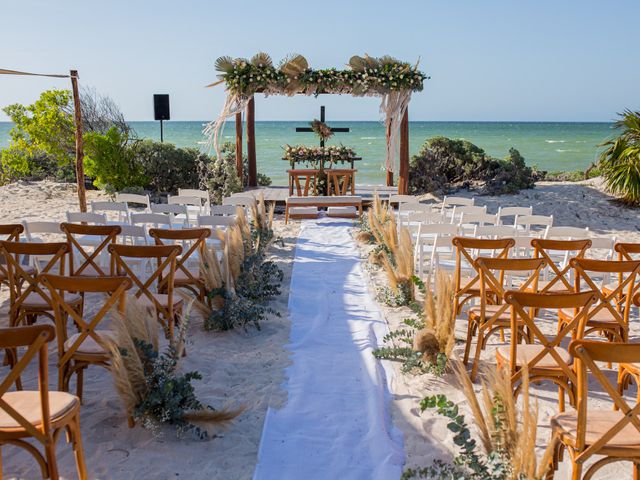 La boda de Saúl y Evelyn en Telchac Puerto, Yucatán 25