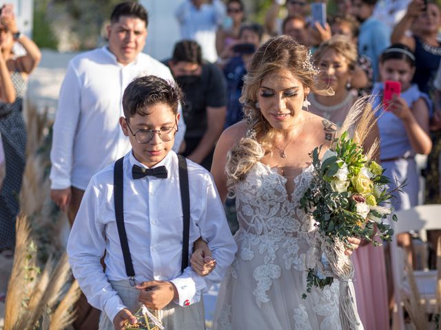 La boda de Saúl y Evelyn en Telchac Puerto, Yucatán 30