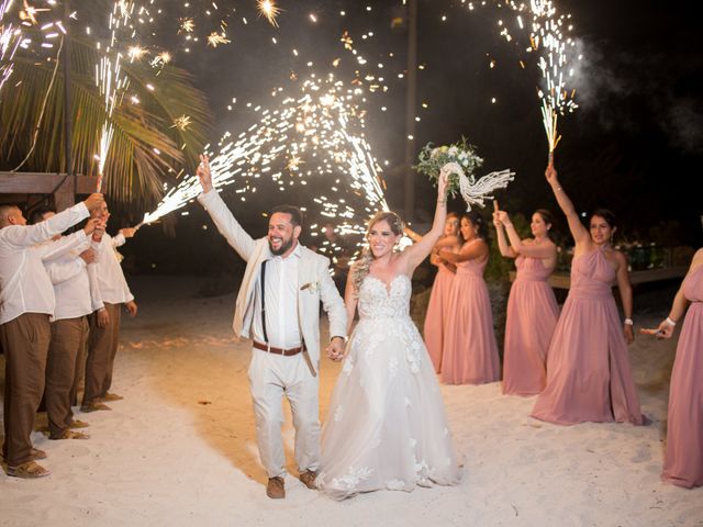 La boda de Saúl y Evelyn en Telchac Puerto, Yucatán 49