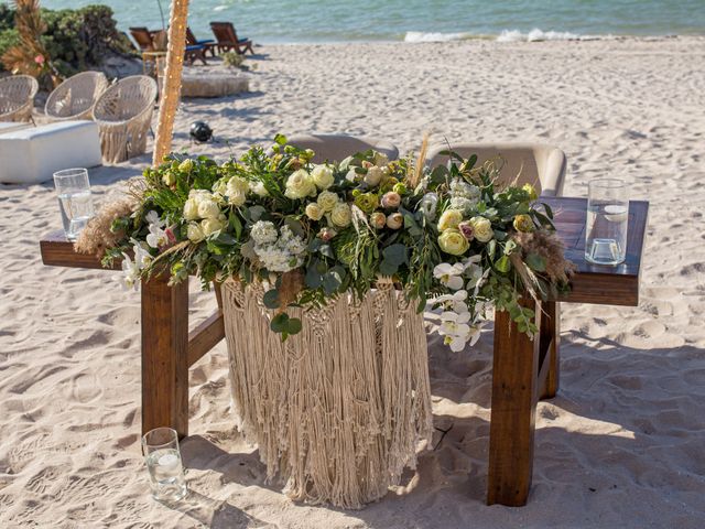 La boda de Saúl y Evelyn en Telchac Puerto, Yucatán 65