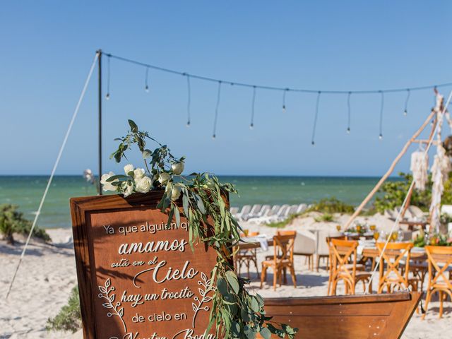 La boda de Saúl y Evelyn en Telchac Puerto, Yucatán 66