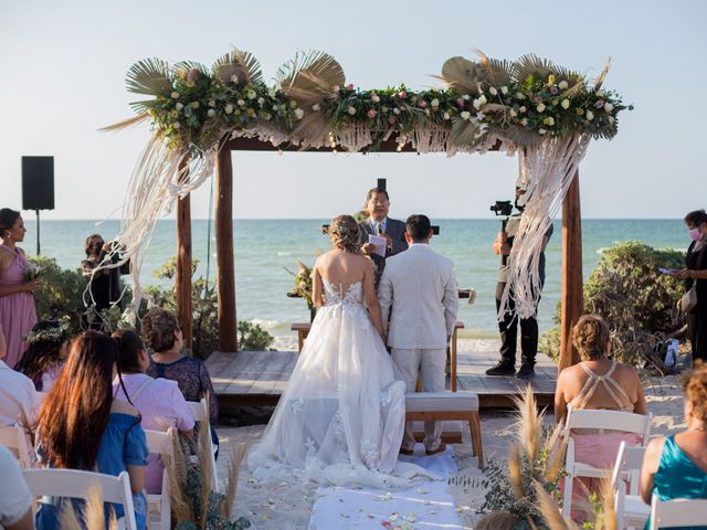 La boda de Saúl y Evelyn en Telchac Puerto, Yucatán 68