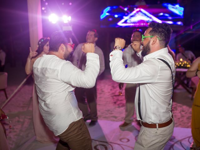 La boda de Saúl y Evelyn en Telchac Puerto, Yucatán 69