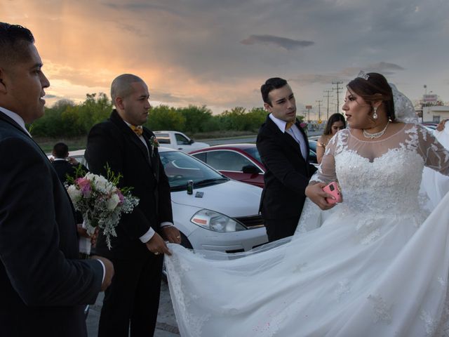 La boda de Jonathan y Elizabeth en Nuevo Laredo, Tamaulipas 13