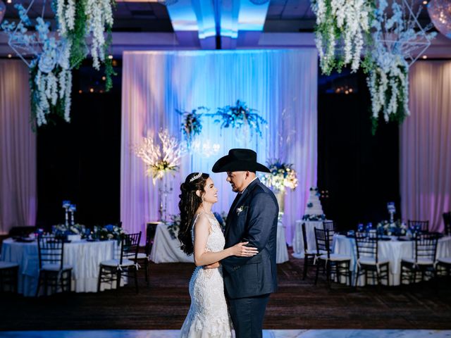 La boda de Alejandro y Silvia en Chihuahua, Chihuahua 19