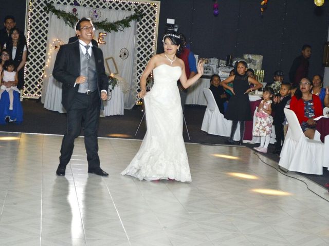 La boda de Edgar y Rebeca en Tultitlán, Estado México 38