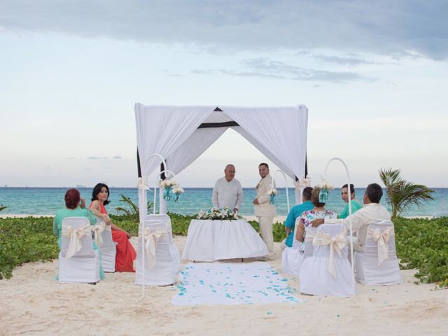 La boda de Omar y Rubí en Playa del Carmen, Quintana Roo 12