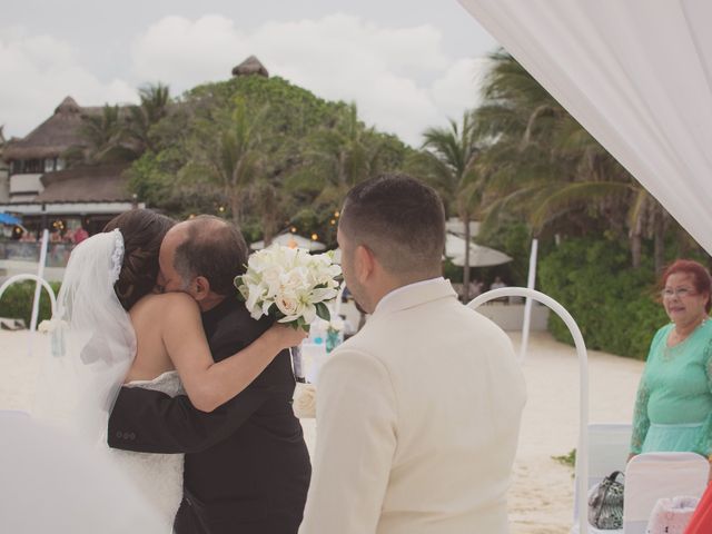 La boda de Omar y Rubí en Playa del Carmen, Quintana Roo 14